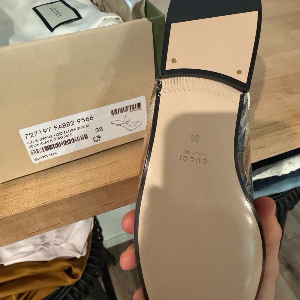 Gucci Women's Floral Mules - Brown and Cream - Picture 3 of 3